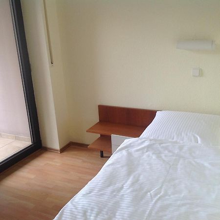 Hotel-Pension Schlossgarten Trippstadt Extérieur photo