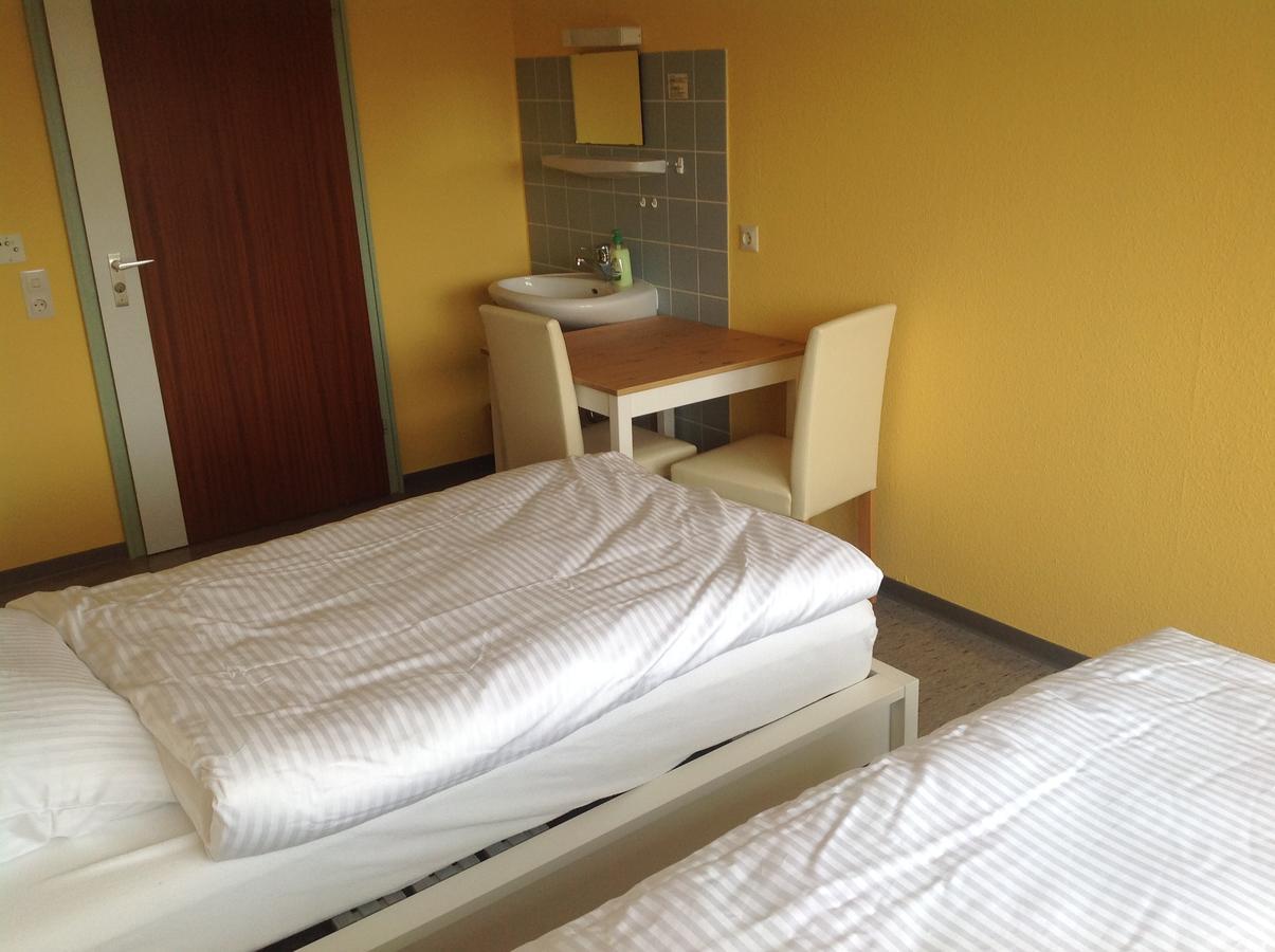 Hotel-Pension Schlossgarten Trippstadt Extérieur photo