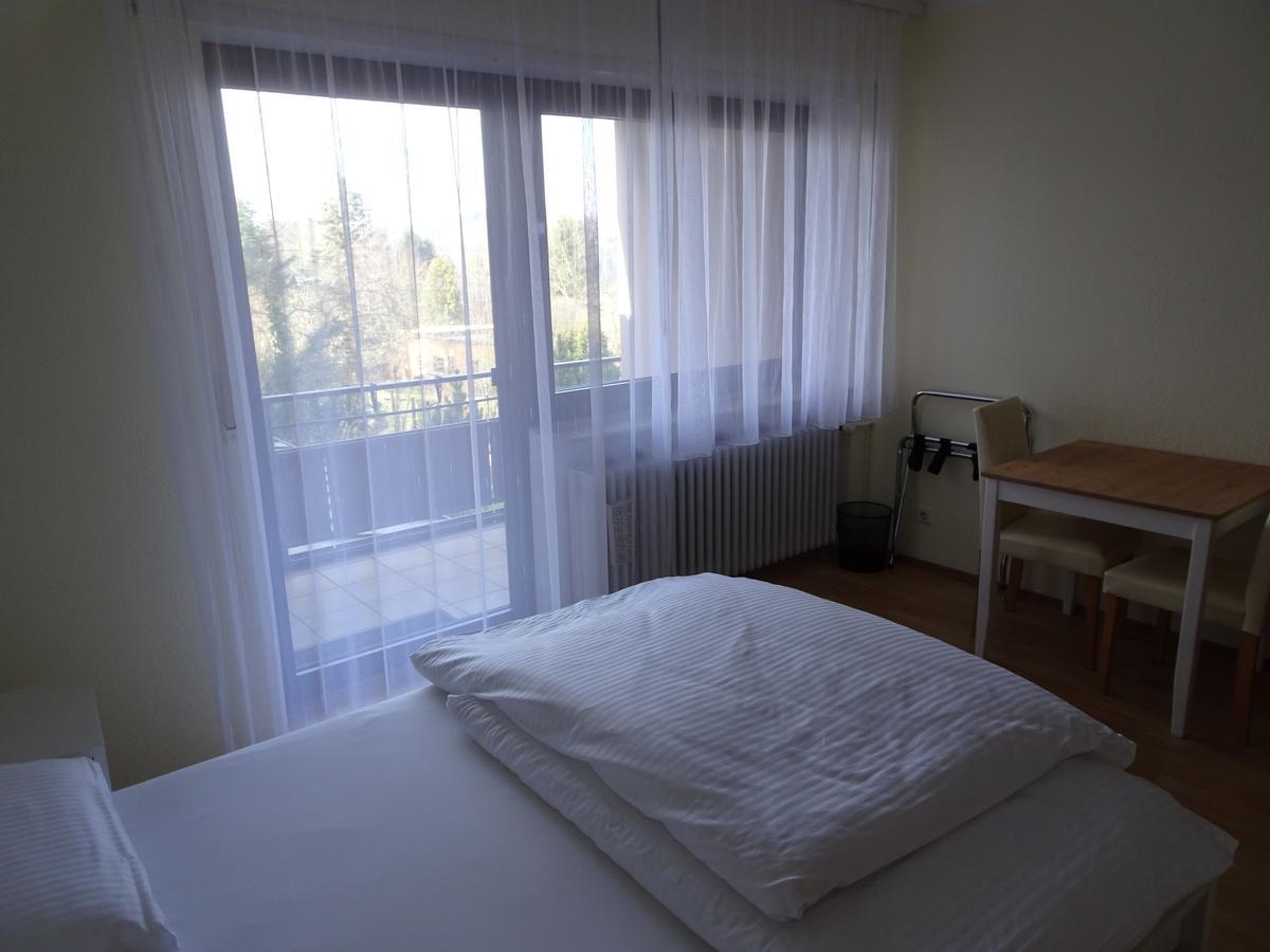 Hotel-Pension Schlossgarten Trippstadt Extérieur photo