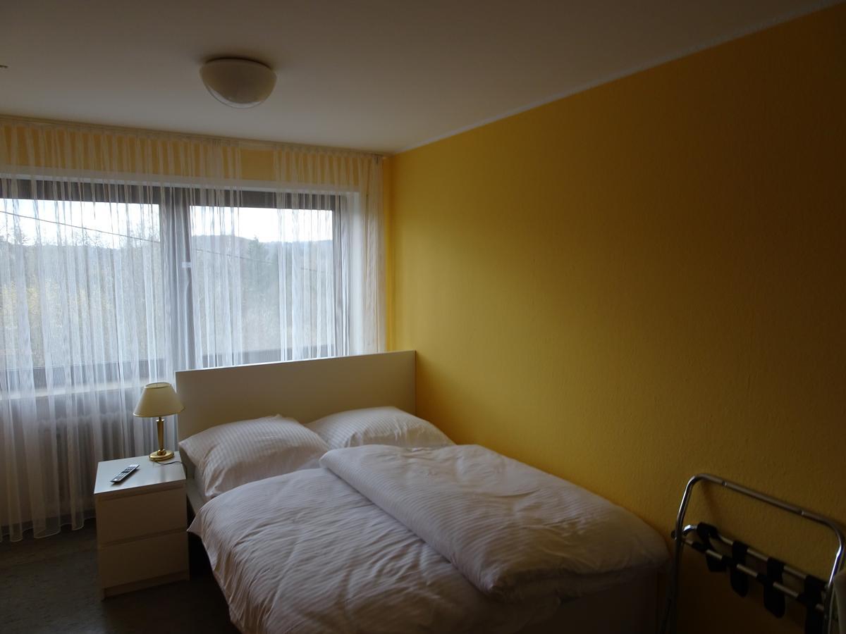 Hotel-Pension Schlossgarten Trippstadt Extérieur photo